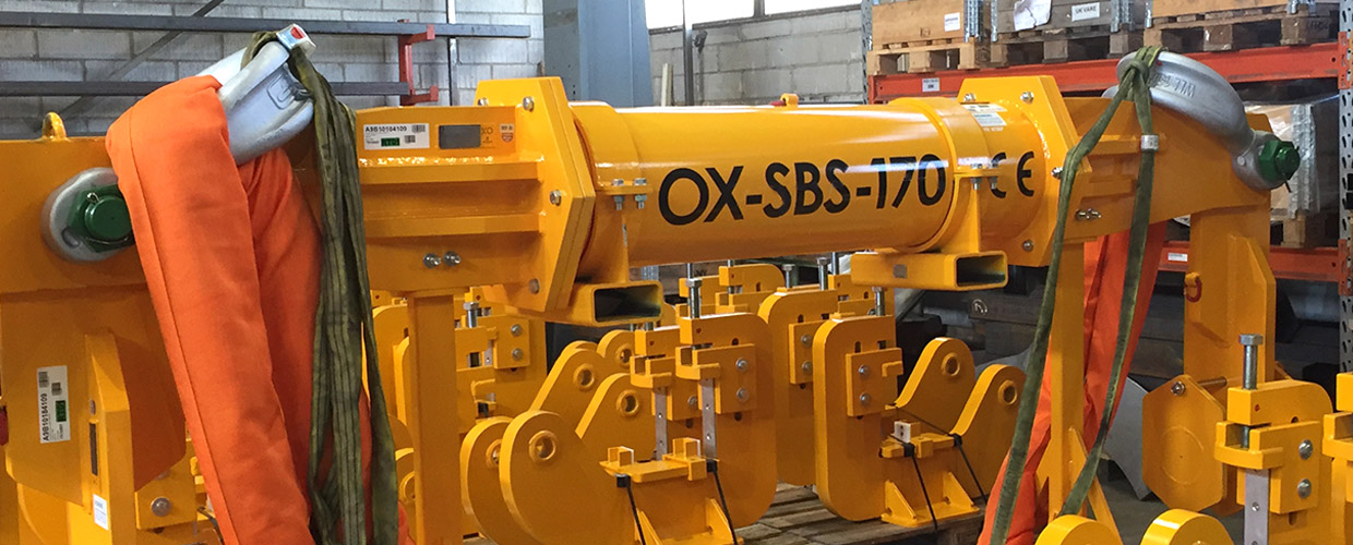 Heavy lifting equipment Ox Worldwide for industrial loads